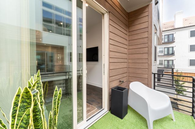 13900 Noel Road 202, Dallas, TX 75240