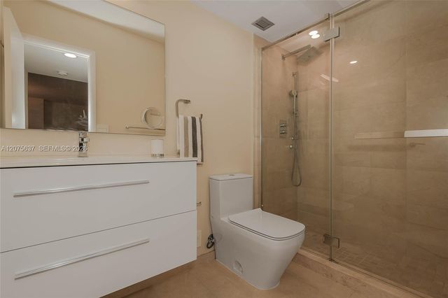 600 Three Islands Boulevard 521, Hallandale Beach, FL 33009