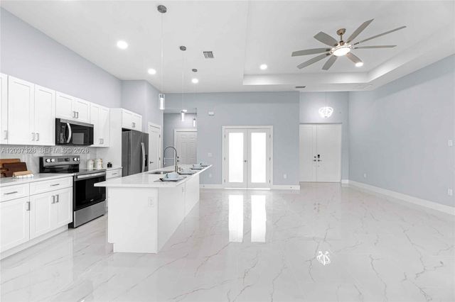 3909 16th Street W, Lehigh Acres, FL 33971