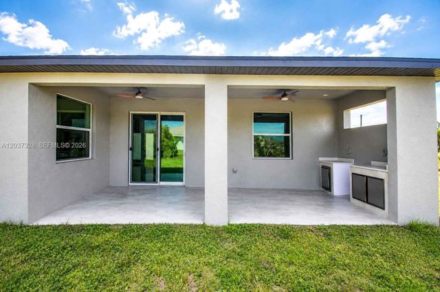 3909 16th Street W, Lehigh Acres, FL 33971