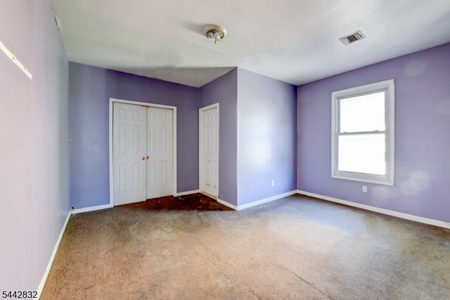 98 Lafayette St, Paterson City, NJ 07501
