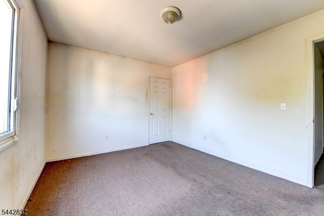98 Lafayette St, Paterson City, NJ 07501