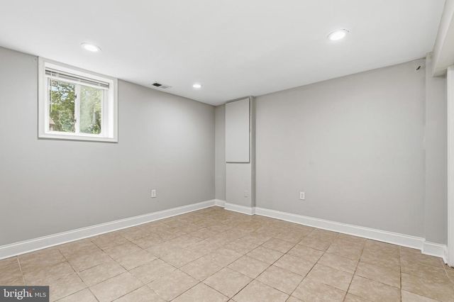 8103 MANSON ST, Hyattsville, MD 20785