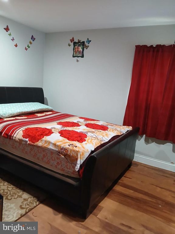 Image 11 of property listing at 8103 MANSON, Hyattsville, MD 20785