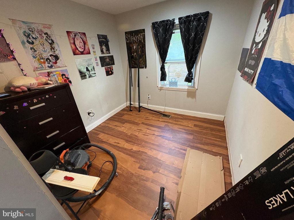 Image 12 of property listing at 8103 MANSON, Hyattsville, MD 20785