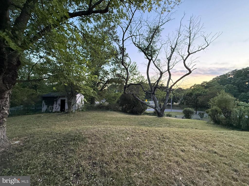 Image 21 of property listing at 8103 MANSON, Hyattsville, MD 20785