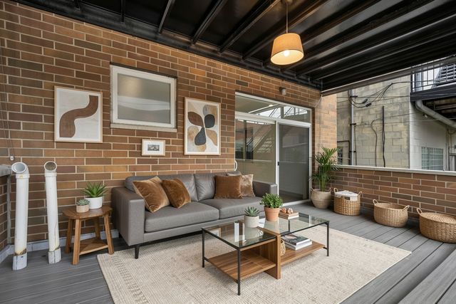 1445 W Grand Avenue 1E, Chicago, IL 60642
