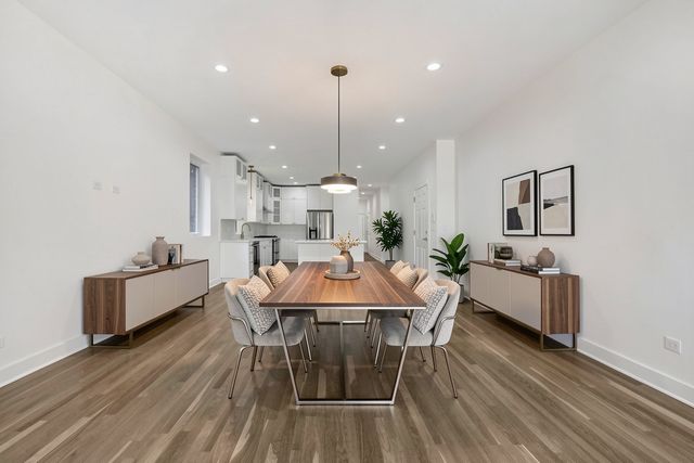 1445 W Grand Avenue 1E, Chicago, IL 60642