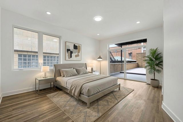 1445 W Grand Avenue 1E, Chicago, IL 60642