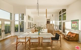 21960 Cereza Way, Topanga, CA 90290