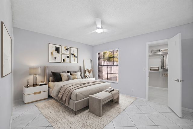 5284 Breadfruit Circle, Delray Beach, FL 33484