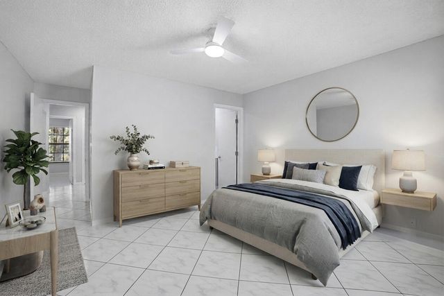 5284 Breadfruit Circle, Delray Beach, FL 33484