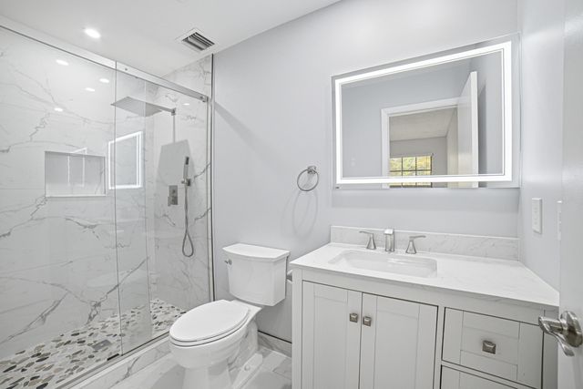 5284 Breadfruit Circle, Delray Beach, FL 33484