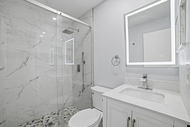 5284 Breadfruit Circle, Delray Beach, FL 33484