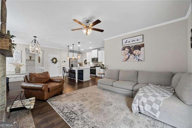 6414 Crosscreek Lane, Flowery Branch, GA 30542