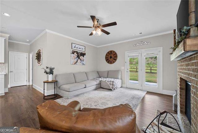 6414 Crosscreek Lane, Flowery Branch, GA 30542