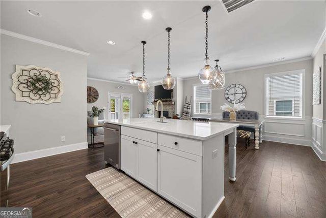 6414 Crosscreek Lane, Flowery Branch, GA 30542