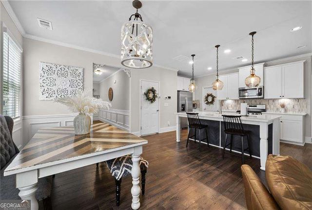 6414 Crosscreek Lane, Flowery Branch, GA 30542