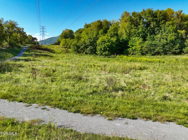 907 Cedar Grove Road, Johnson City, TN 37601