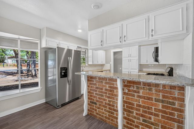 303 NW 32nd Street, Mineral Wells, TX 76067
