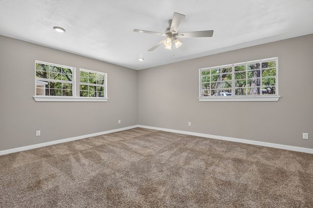 303 NW 32nd Street, Mineral Wells, TX 76067