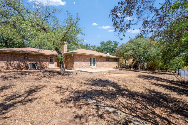 303 NW 32nd Street, Mineral Wells, TX 76067