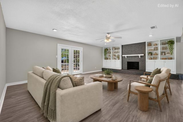 303 NW 32nd Street, Mineral Wells, TX 76067