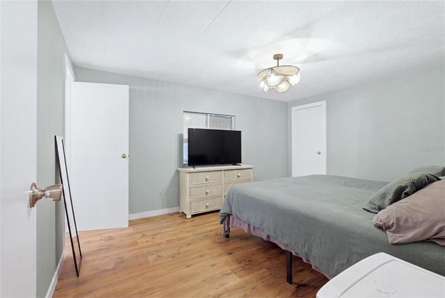 6710 36TH AVENUE E 197, Palmetto, FL 34221