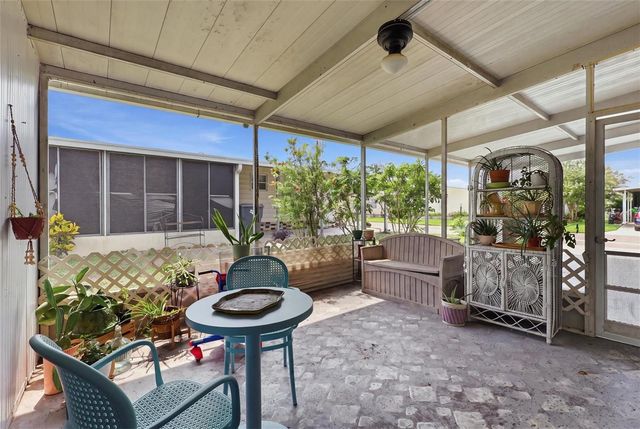 6710 36TH AVENUE E 197, Palmetto, FL 34221