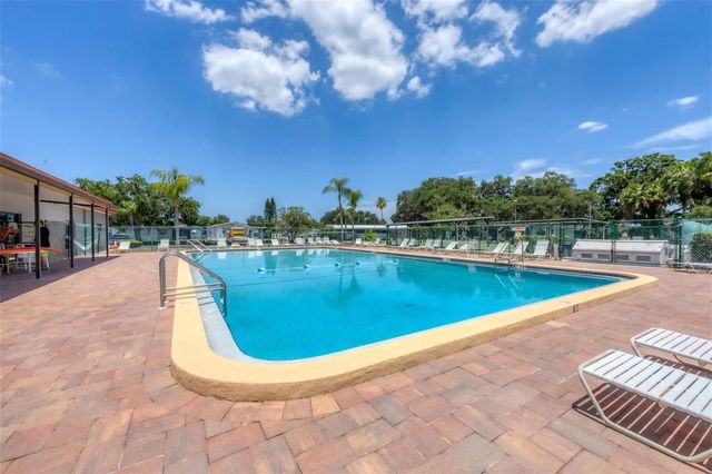 6710 36TH AVENUE E 197, Palmetto, FL 34221