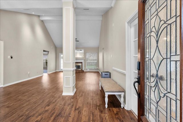 2733 W Oaks Boulevard, Pearland, TX 77584