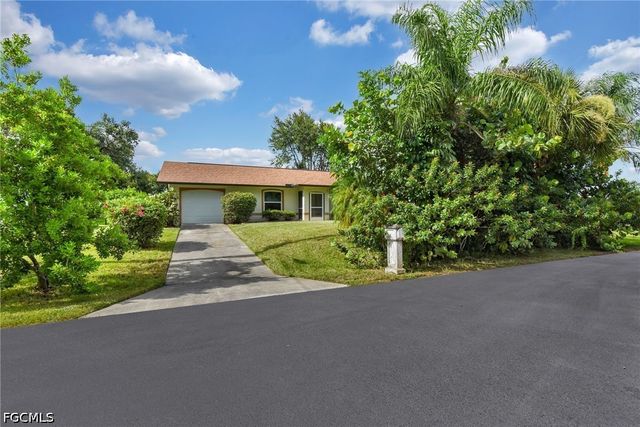 4904 5th ST W, Lehigh Acres, FL 33971