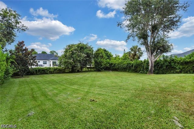4904 5th ST W, Lehigh Acres, FL 33971