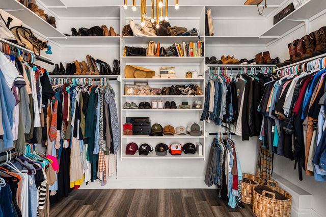 799 W Bartlett DR, Buda, TX 78610