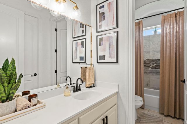 799 W Bartlett DR, Buda, TX 78610