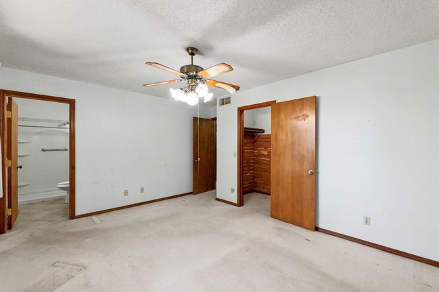 1400 S Todd Pl, Wichita, KS 67207