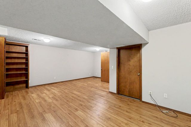 1400 S Todd Pl, Wichita, KS 67207