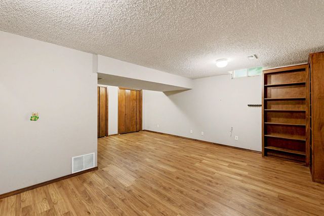 1400 S Todd Pl, Wichita, KS 67207