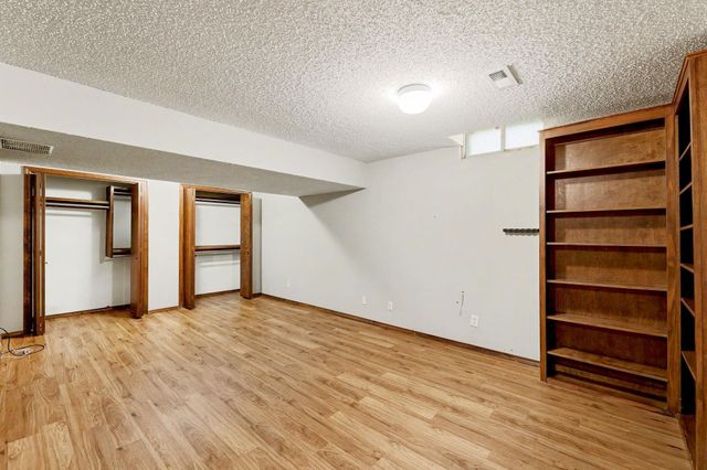 1400 S Todd Pl, Wichita, KS 67207