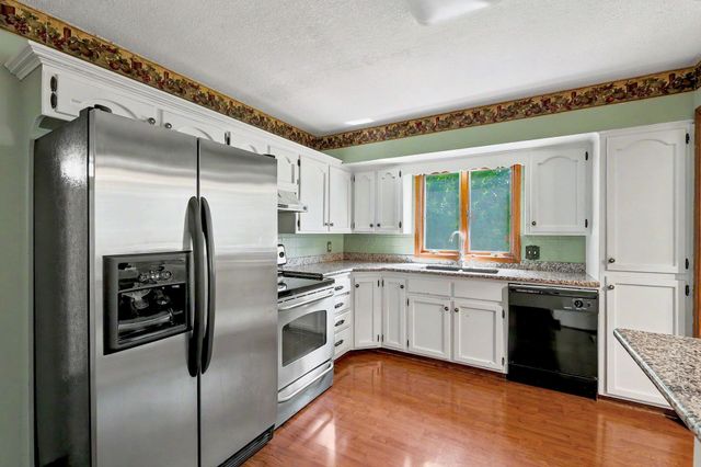 1400 S Todd Pl, Wichita, KS 67207
