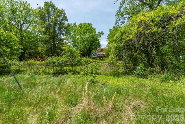 15 Greeley Street, Asheville, NC 28806