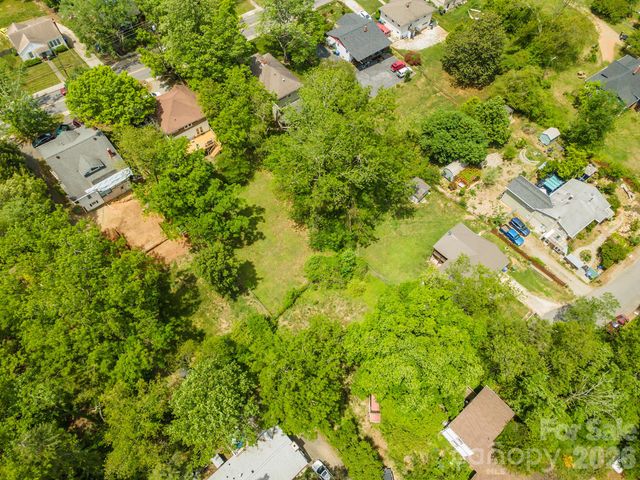 15 Greeley Street, Asheville, NC 28806