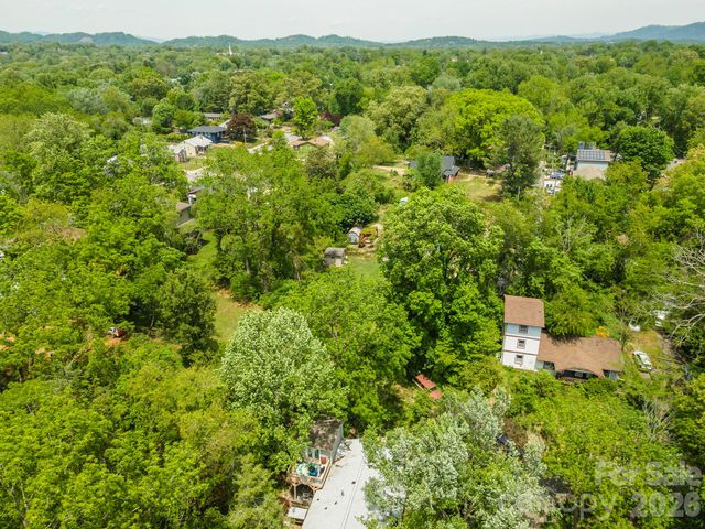 15 Greeley Street, Asheville, NC 28806