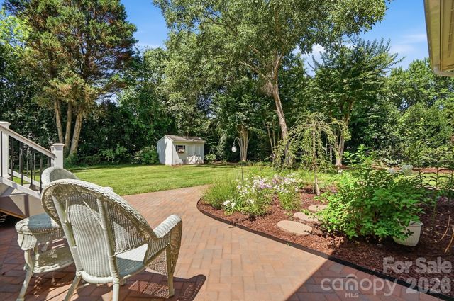 1136 Concord Road, Davidson, NC 28036