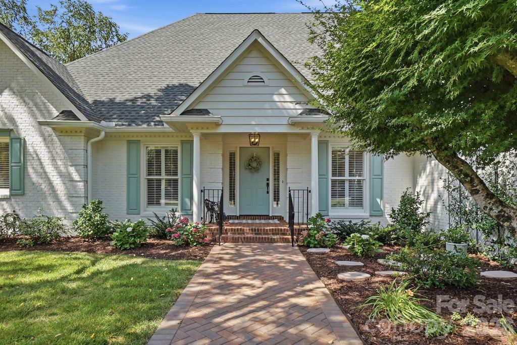1136 Concord Road, Davidson, NC 28036