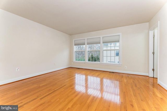 8032 RESERVE WAY, Vienna, VA 22182