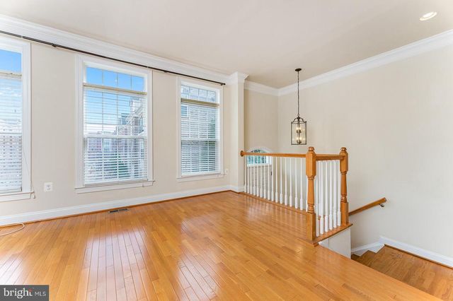 8032 RESERVE WAY, Vienna, VA 22182