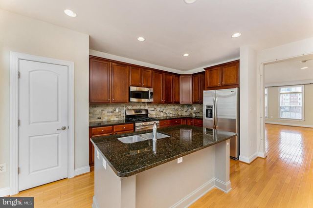 8032 RESERVE WAY, Vienna, VA 22182