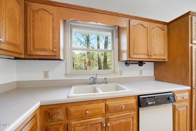 8205 Huntsman Court, Chapel Hill, NC 27516