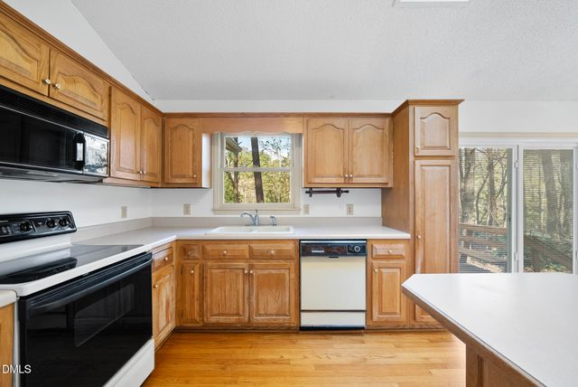 8205 Huntsman Court, Chapel Hill, NC 27516